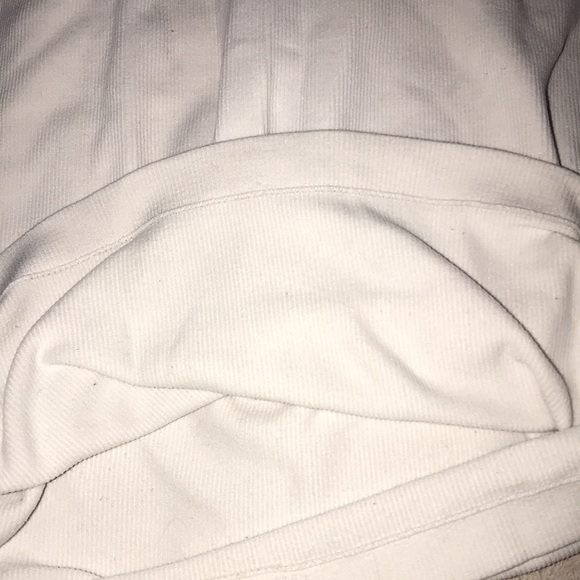 White tank top ribbed stretchy racerback size medium 💕 - Picture 6 of 6